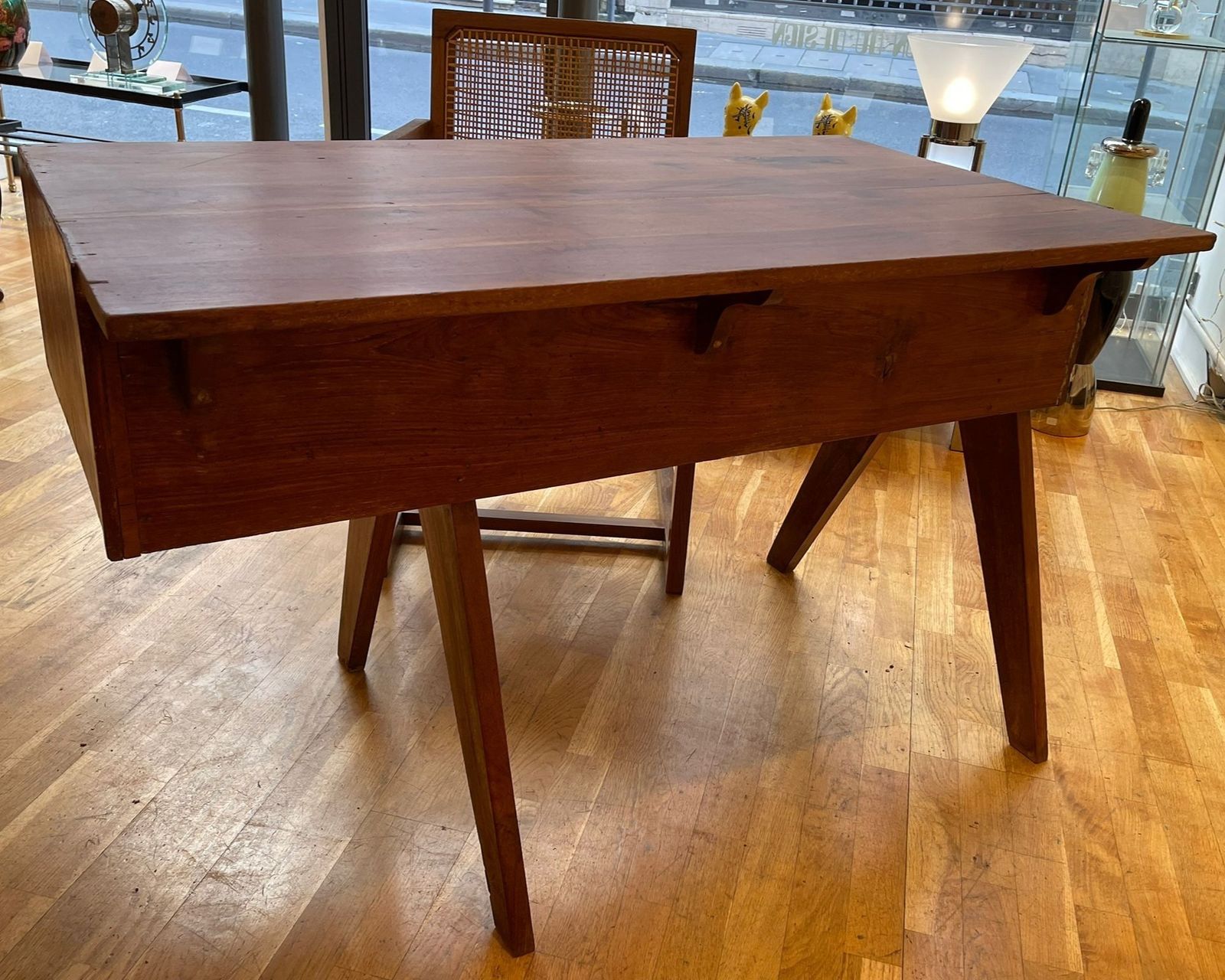 Chandigarh Teak Desk Set By Pierre Jeanneret (1896–1967), 1960s photo vinterior