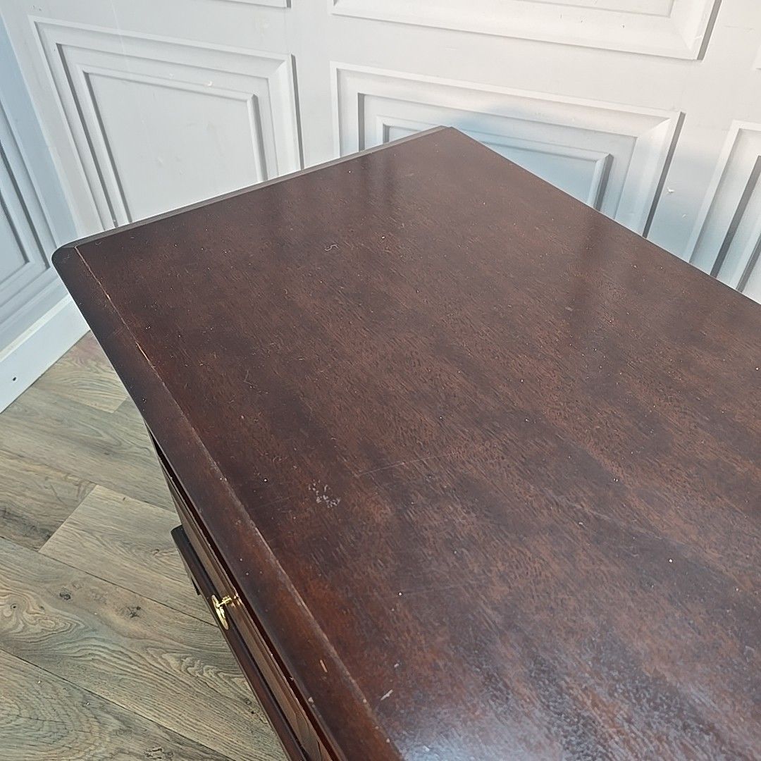 photo vintage Stag Minstrel Tv Unit Media Cabinet Mahogany 2 Drawer Vintage Retro Table