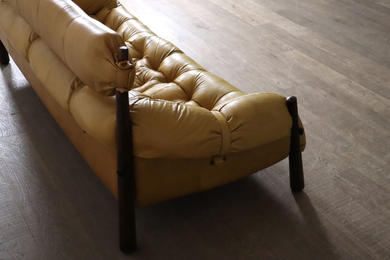 Percival Lafer Mp 81 Three Seater Sofa In Yellow Leather, Brazil 1970s photo Furniture