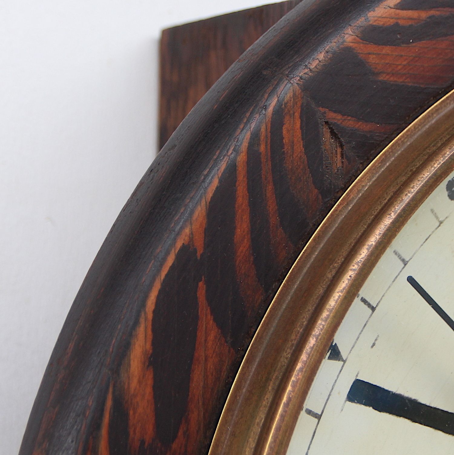 photo furniture Large 39cm Railway Wall Clock Factory. Fully Guaranteed. London Timepiece.