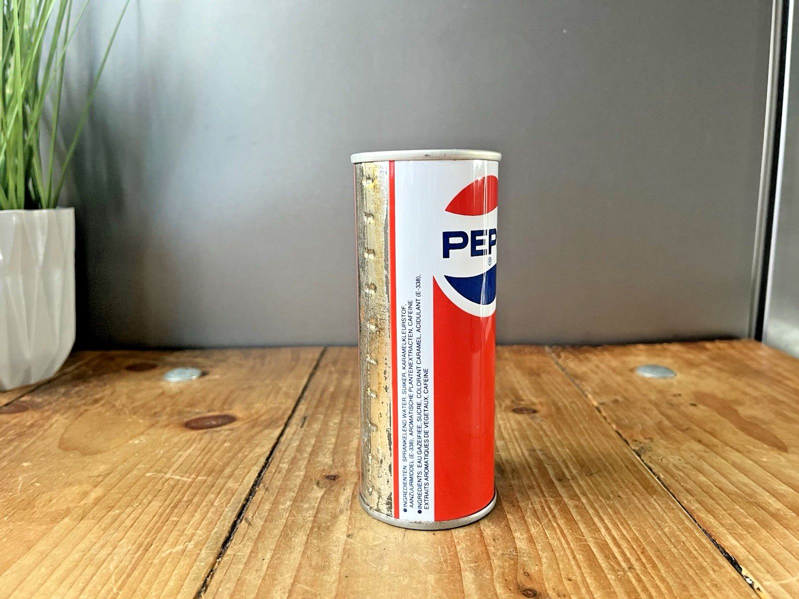 Rare Vintage 80's Empty Sealed Pepsi Cola 25cl Soda Drinks Coke Can Fridge Prop photo 60.0