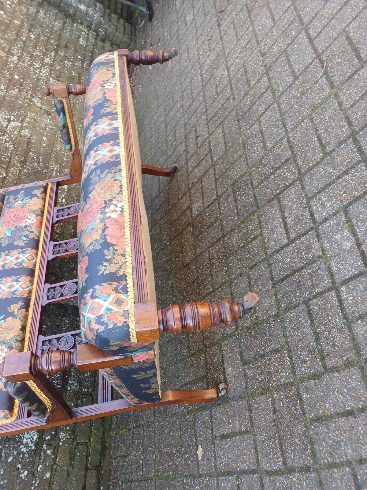 photo for sale Large Quality Antique C1900 Mahogany Upholstered Vintage Hall Bench Settle With Floral Chintz Carved Back End Of Bed