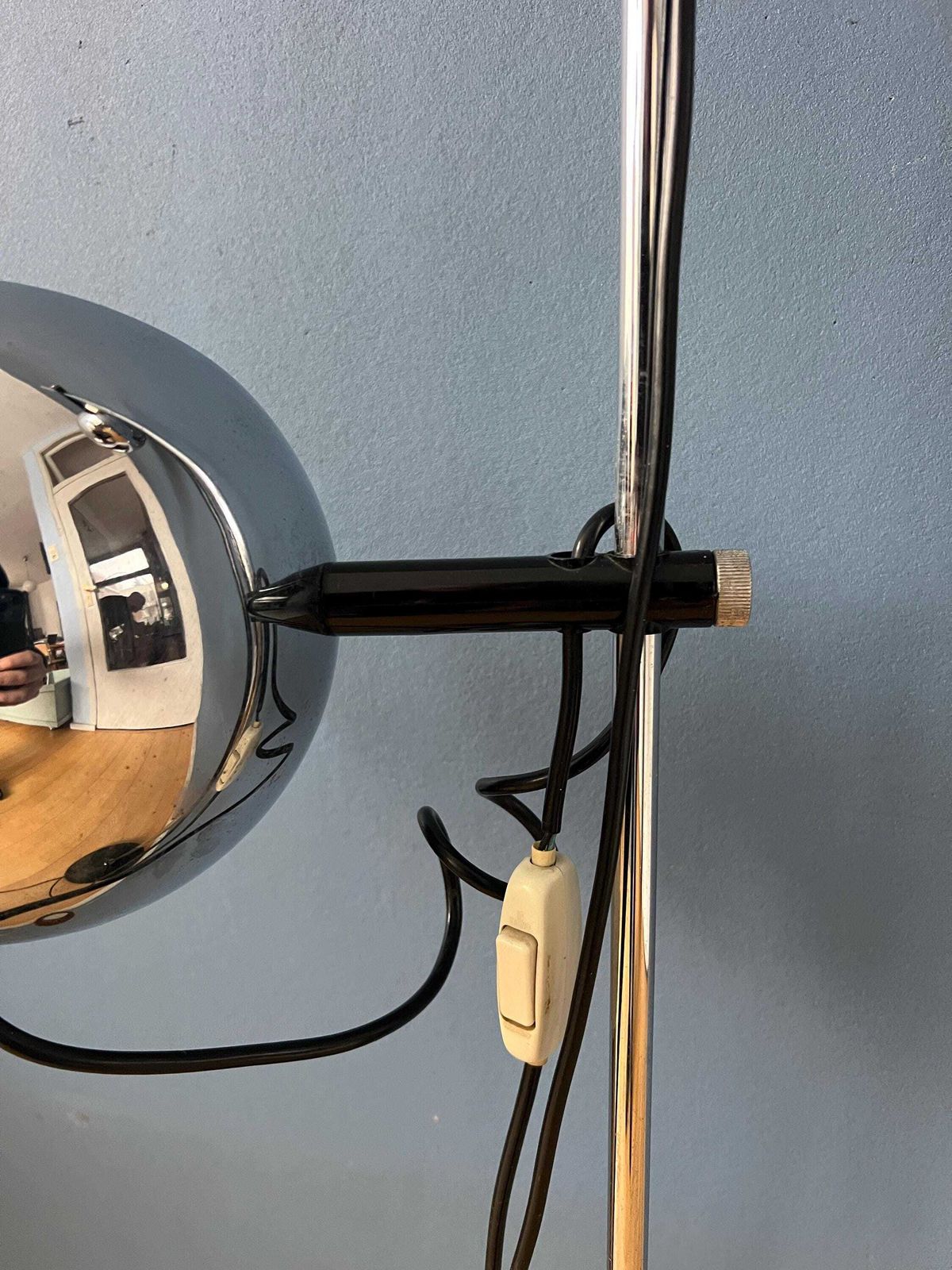 559.0 Mid Century Chromen Herda Eyeball Vloerlamp, Jaren '70 photo