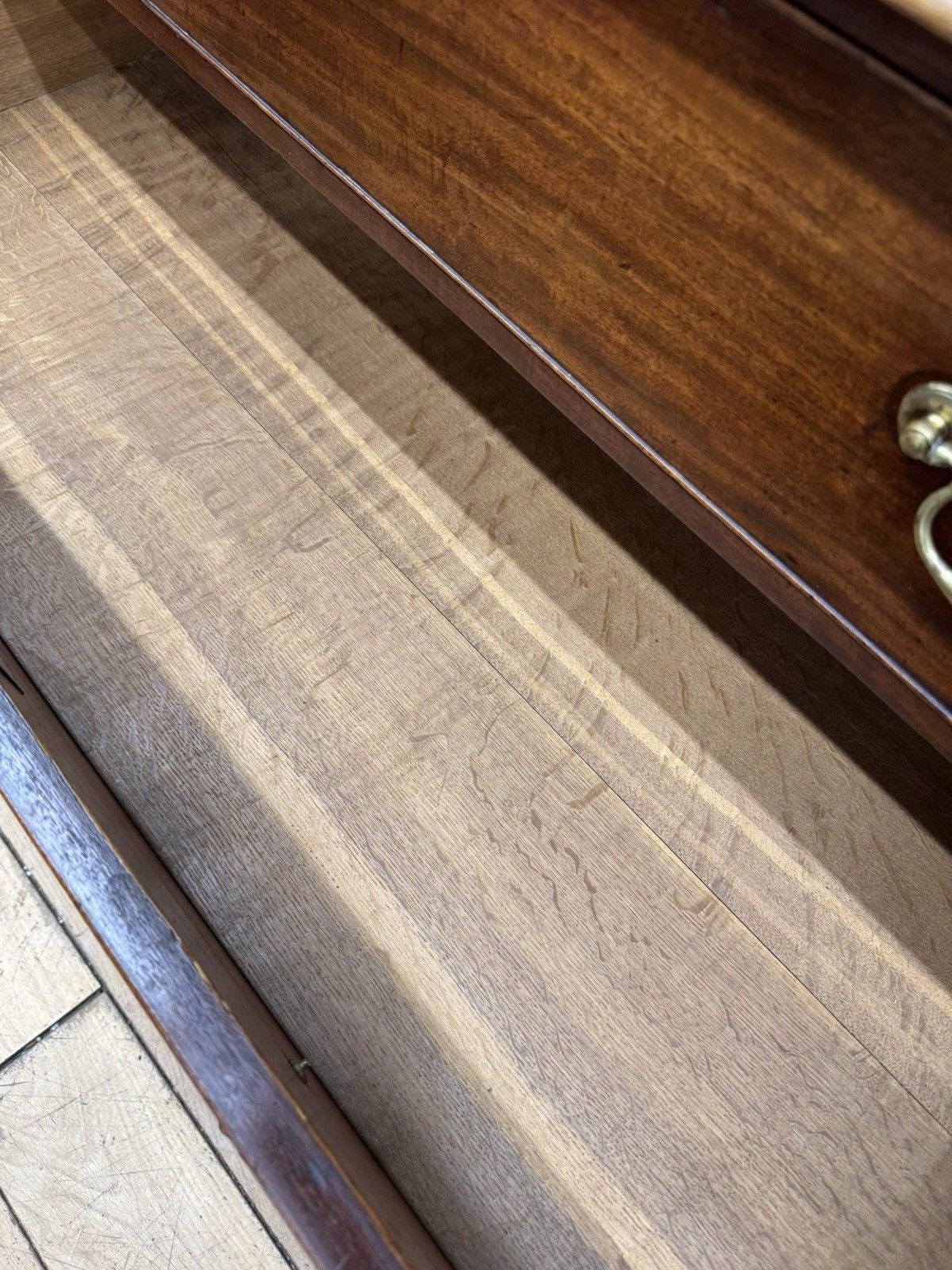 photo furniture Antique Mahogany Chest Of Drawers / Bedroom Storage / Victorian Georgian