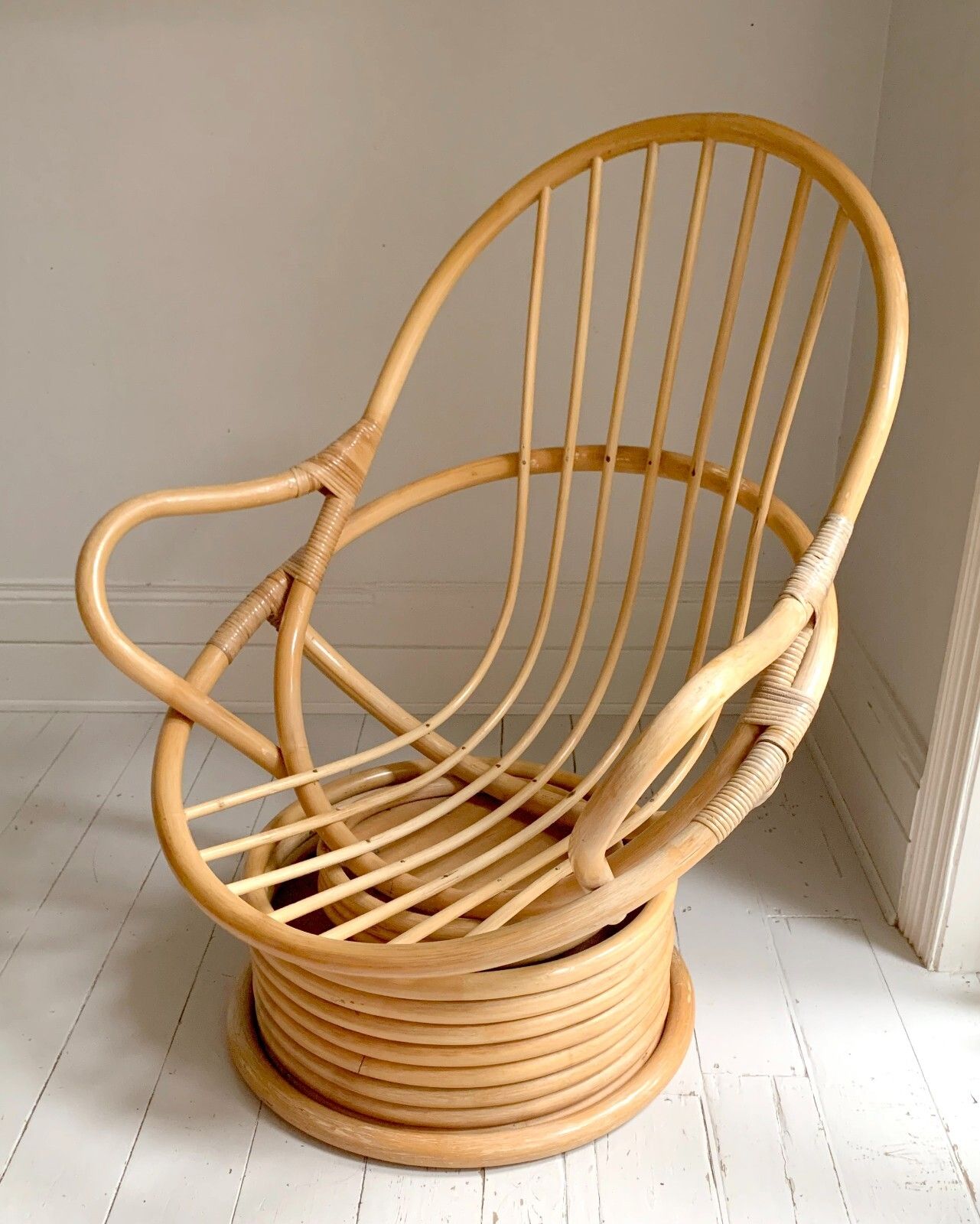 Stunning Mid Century Modern Large 1970s Rattan Rocking & Swivel Chair With Cushion