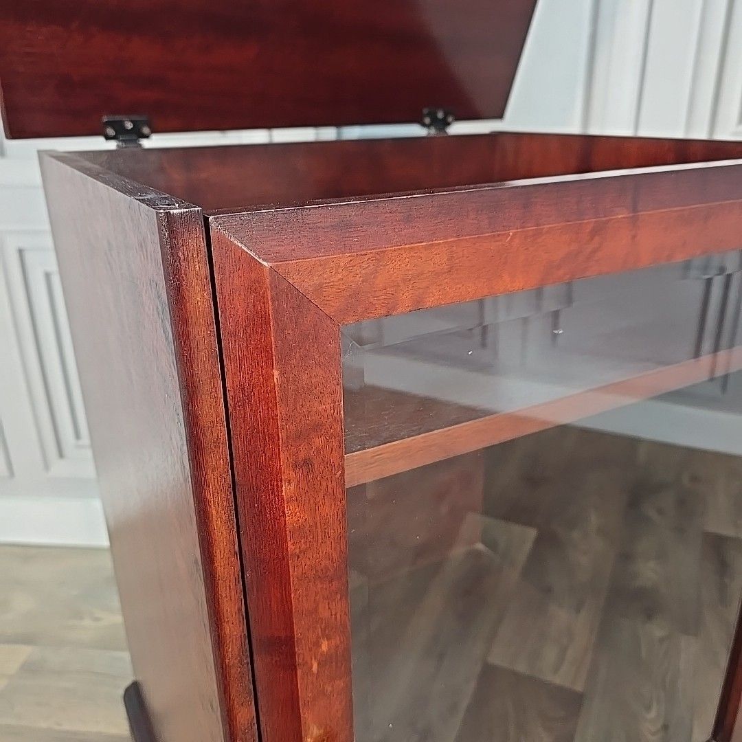 photo vinterior Stag Minstrel Media Cabinet Hifi Display Record Cupboard Vintage Retro Glass