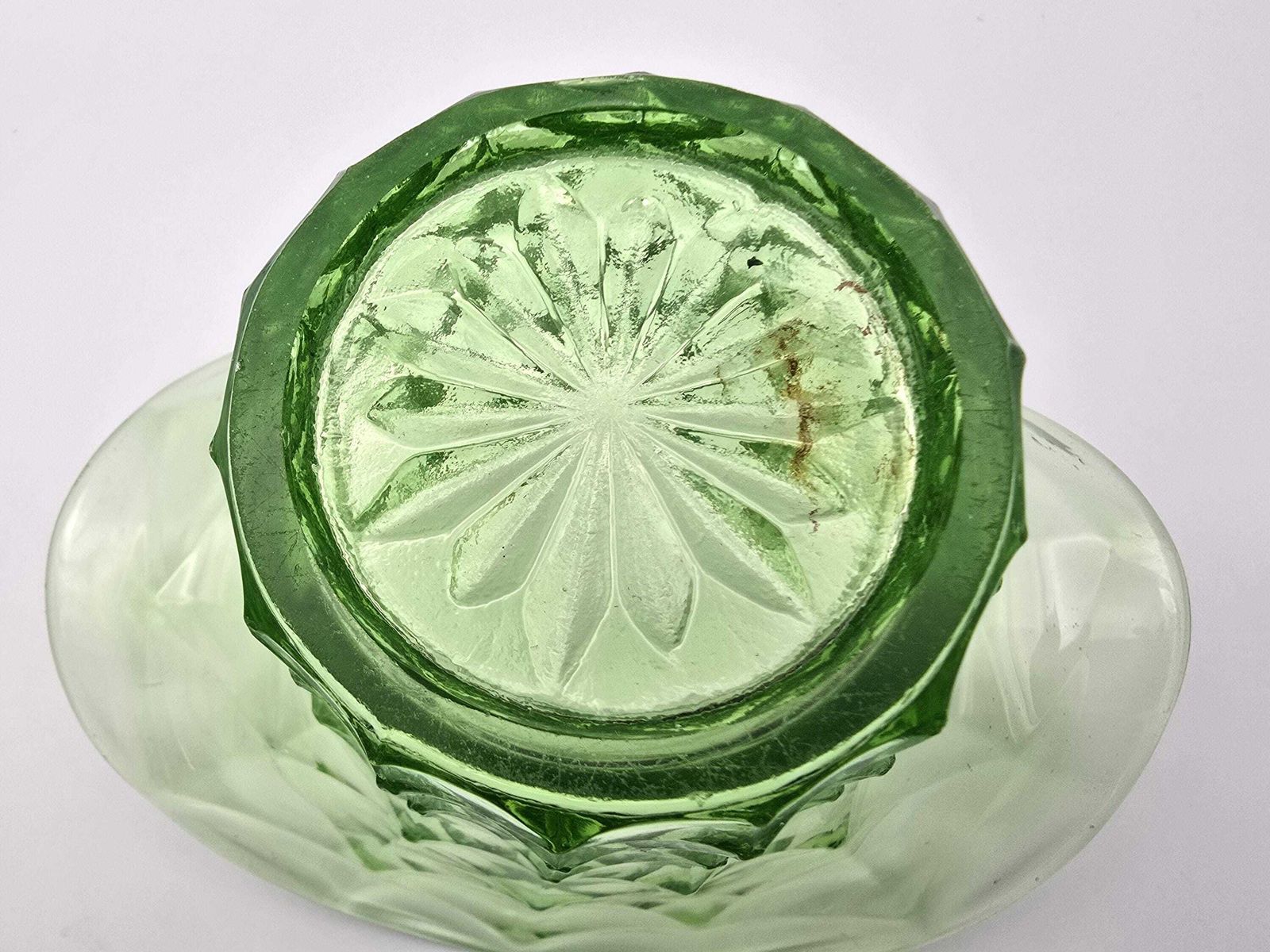 photo vinterior Antique Uranium Glass Vase   "Top Hat" Flower Vase   Uv Active   1920s Czech