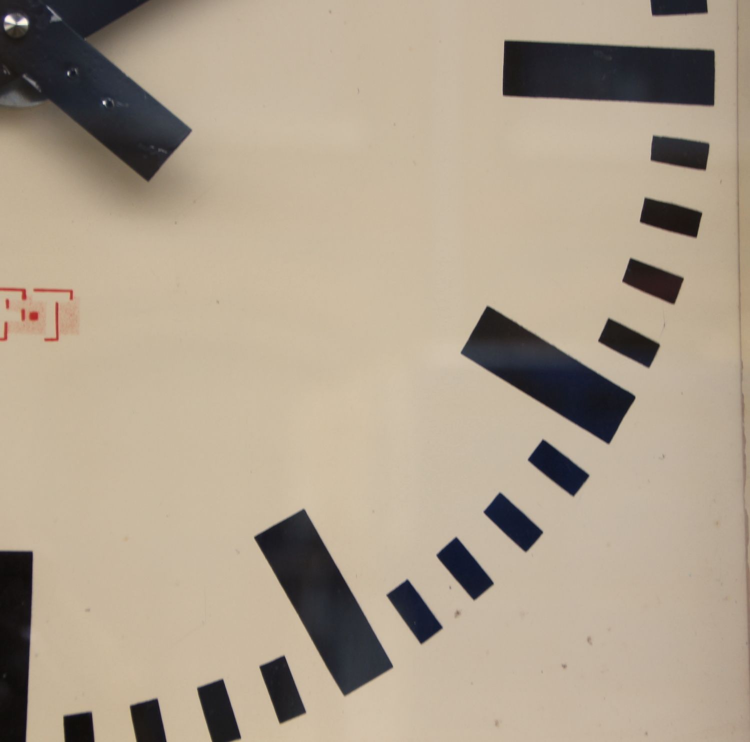 Home Decor Later 1950s. Large 45cm East German Vintage Factory Wall Clock. Fully Guaranteed. London Timepiece photo