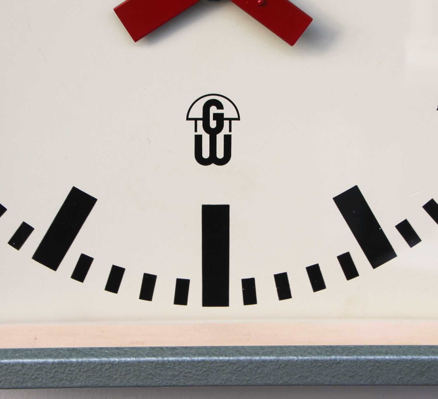 photo furniture Dated 1964. Large 45cm East German Vintage Factory Wall Clock. Fully Guaranteed. London Timepiece