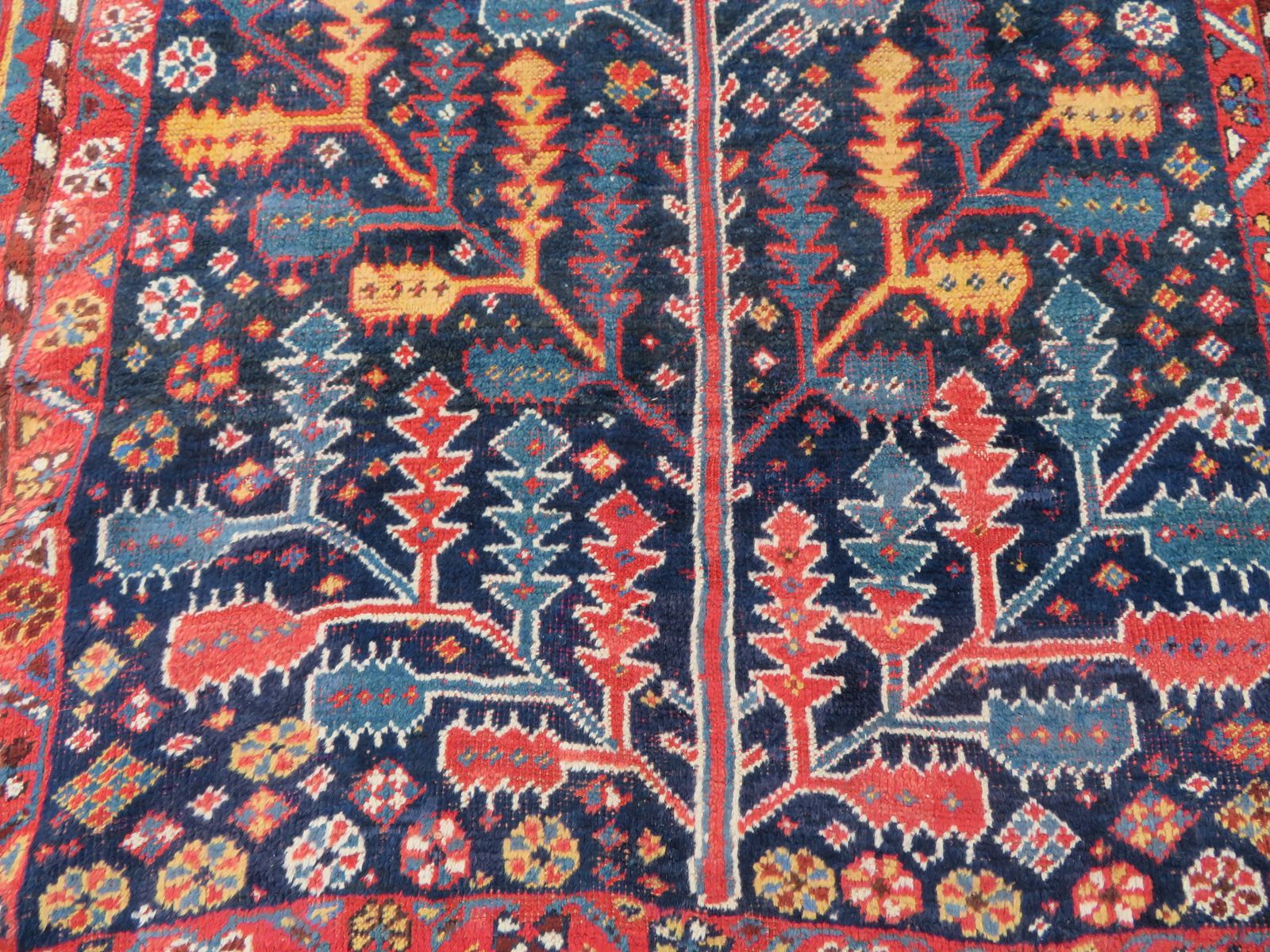 photo vinterior Tree Of Life Luri Kelleh Tribal Rug. . 358cm X 161cm.