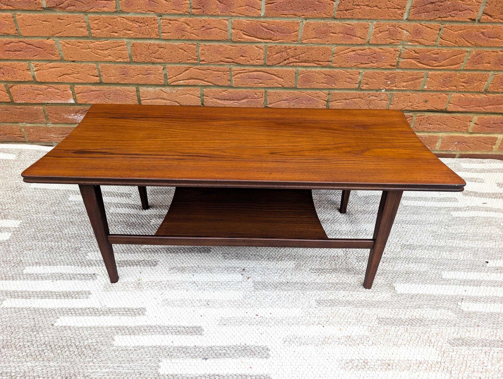 photo vinterior Midcentury Solid Teak Coffee Table By Richard Hornby By Fyne Ladye.