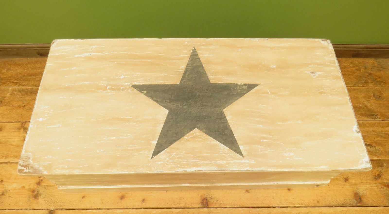 Folk Art Blanket Box With Barn Star Design photo for sale