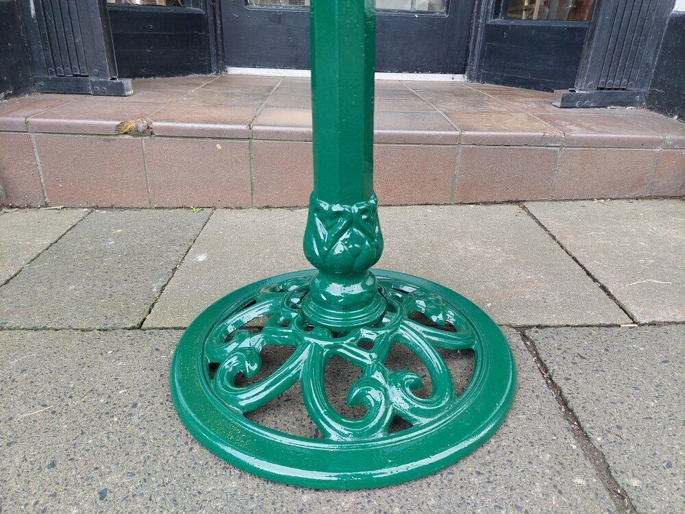 Cast Metal Bird Bath photo 380.0