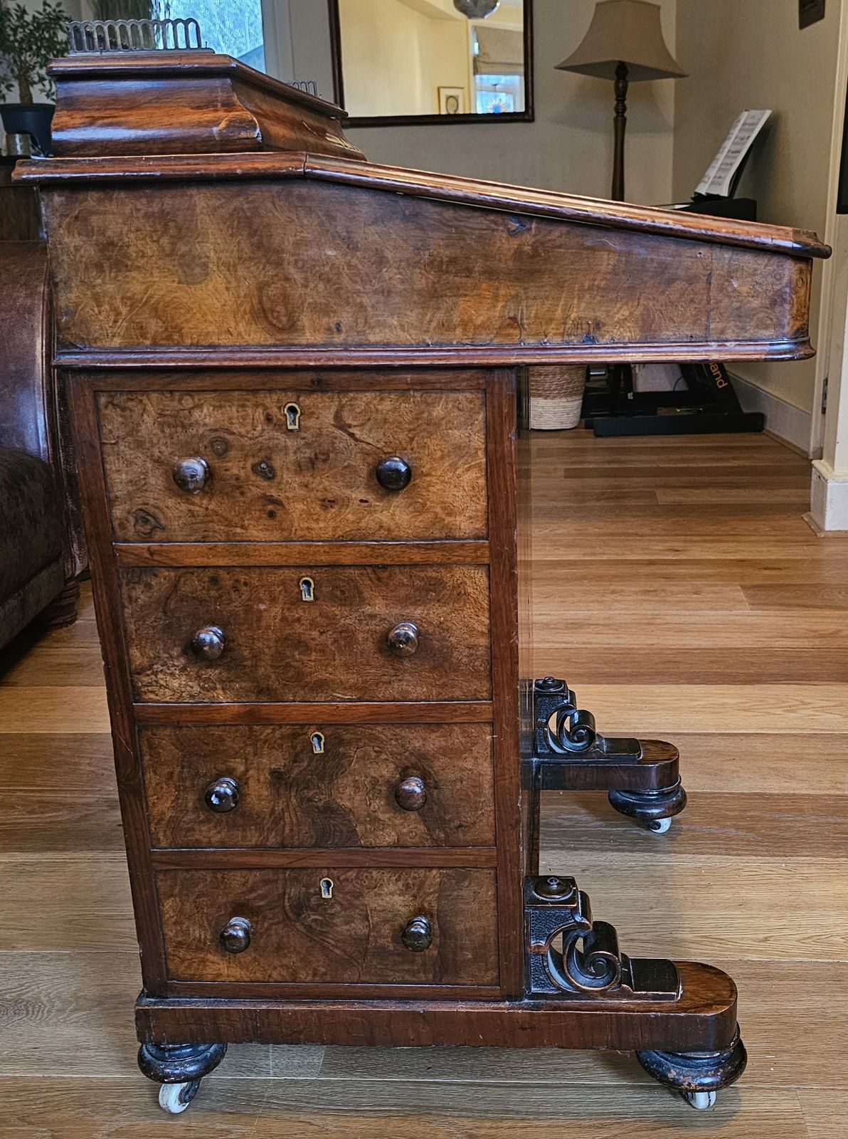 Victorian Burr Walnut Davenport Writing Desk With Leather Top photo 495.0