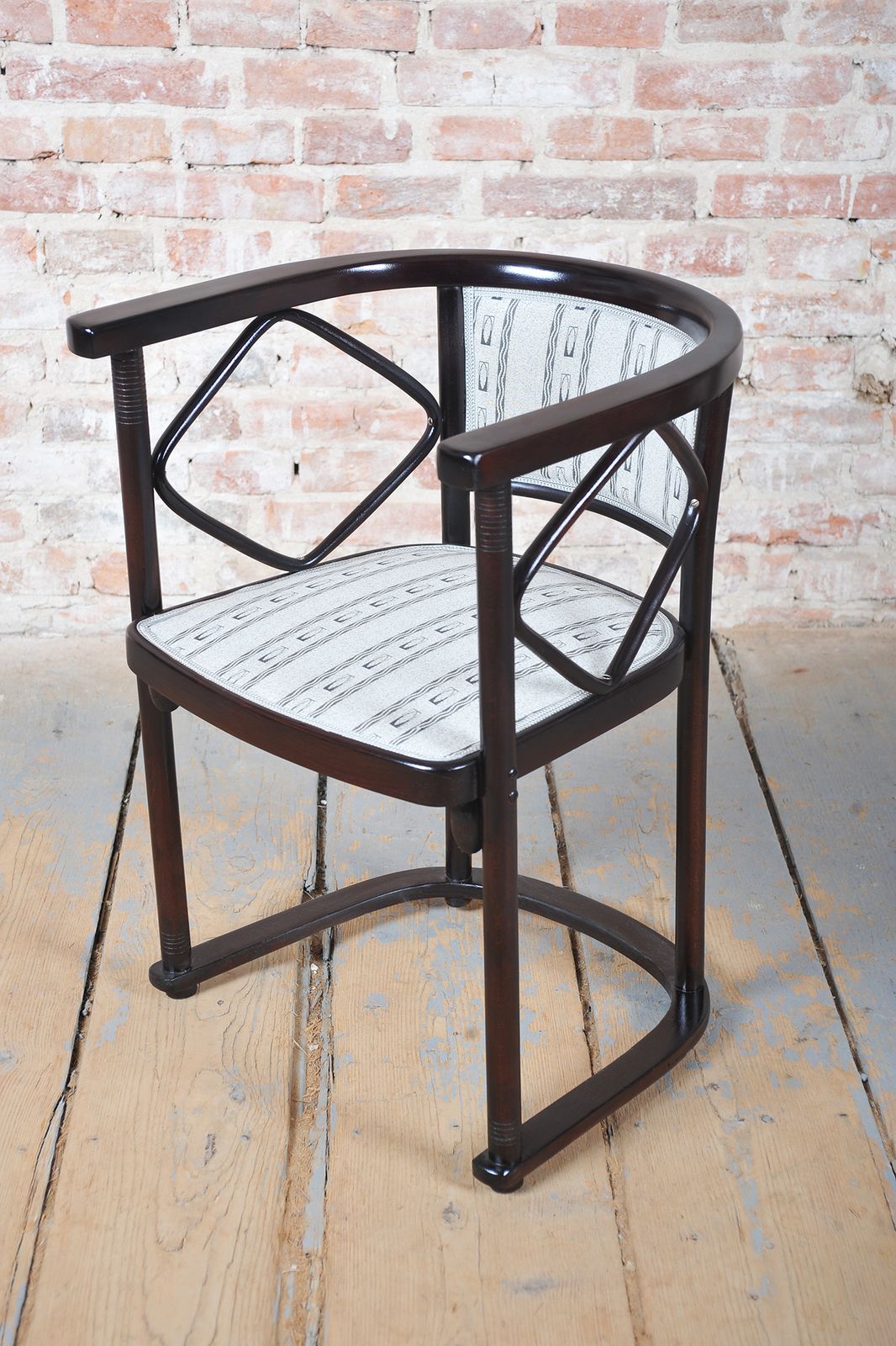 3600.0 Restored Art Nouveau Seating Set, By J.F.M. Hoffmann, Beech, Austria, 1910s photo