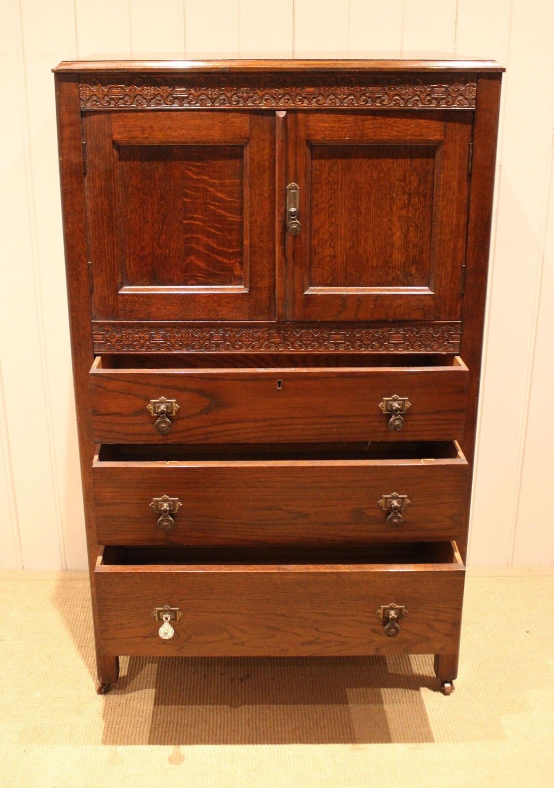 Oak Dressing Chest, 1930s, Vintage photo furniture