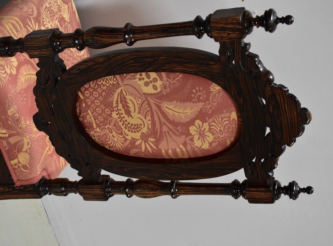 photo furniture Small Napoleon III Low Chair