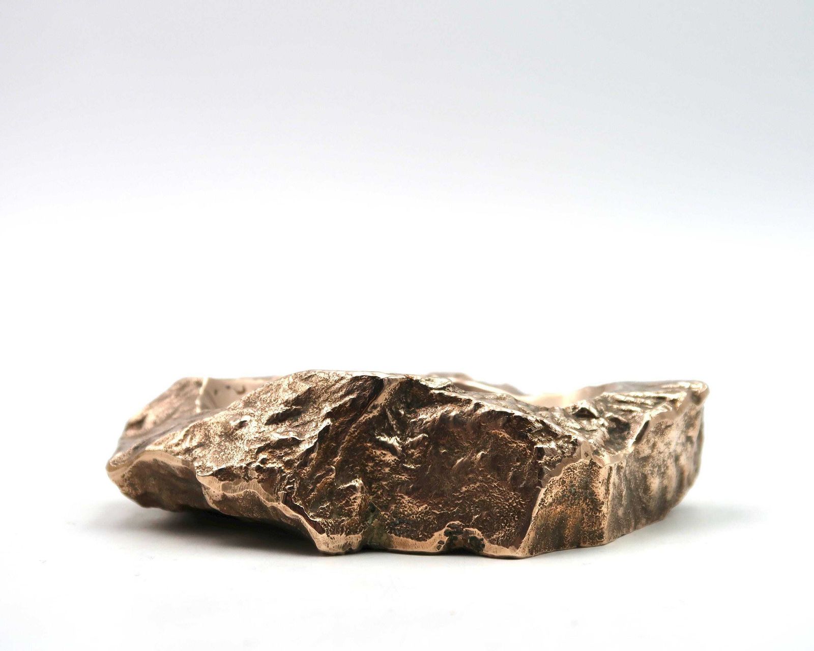Frans Modernistisch Bronzen Ringschaaltje Van Monique Gerber, Jaren 1970 / Steen, Kunst, Sculptuur, Woondecoratie, Asbak photo buy