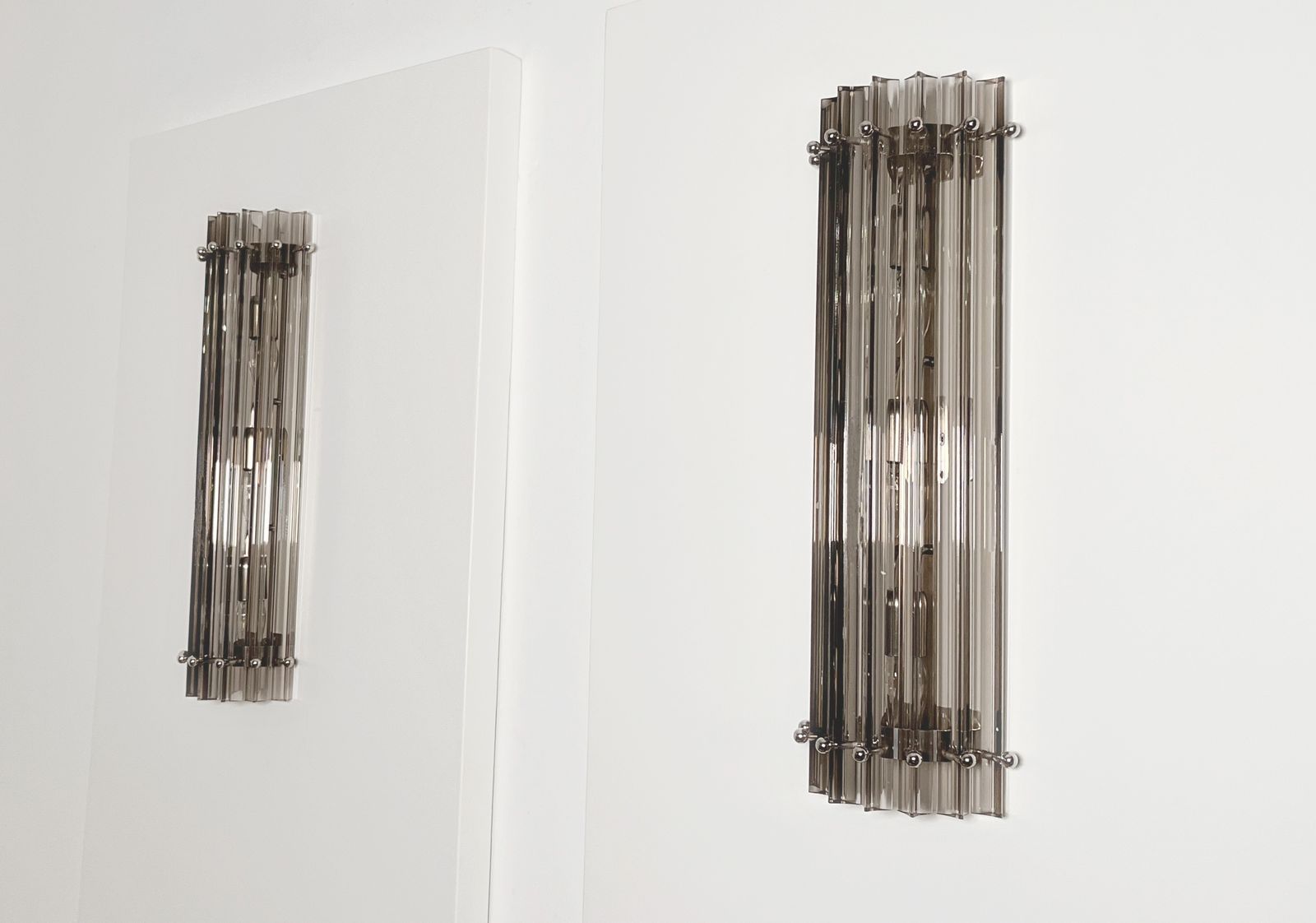 Pair Of Vintage Murano Wall Sconce – Smoked Triedri   Column Model photo vinterior