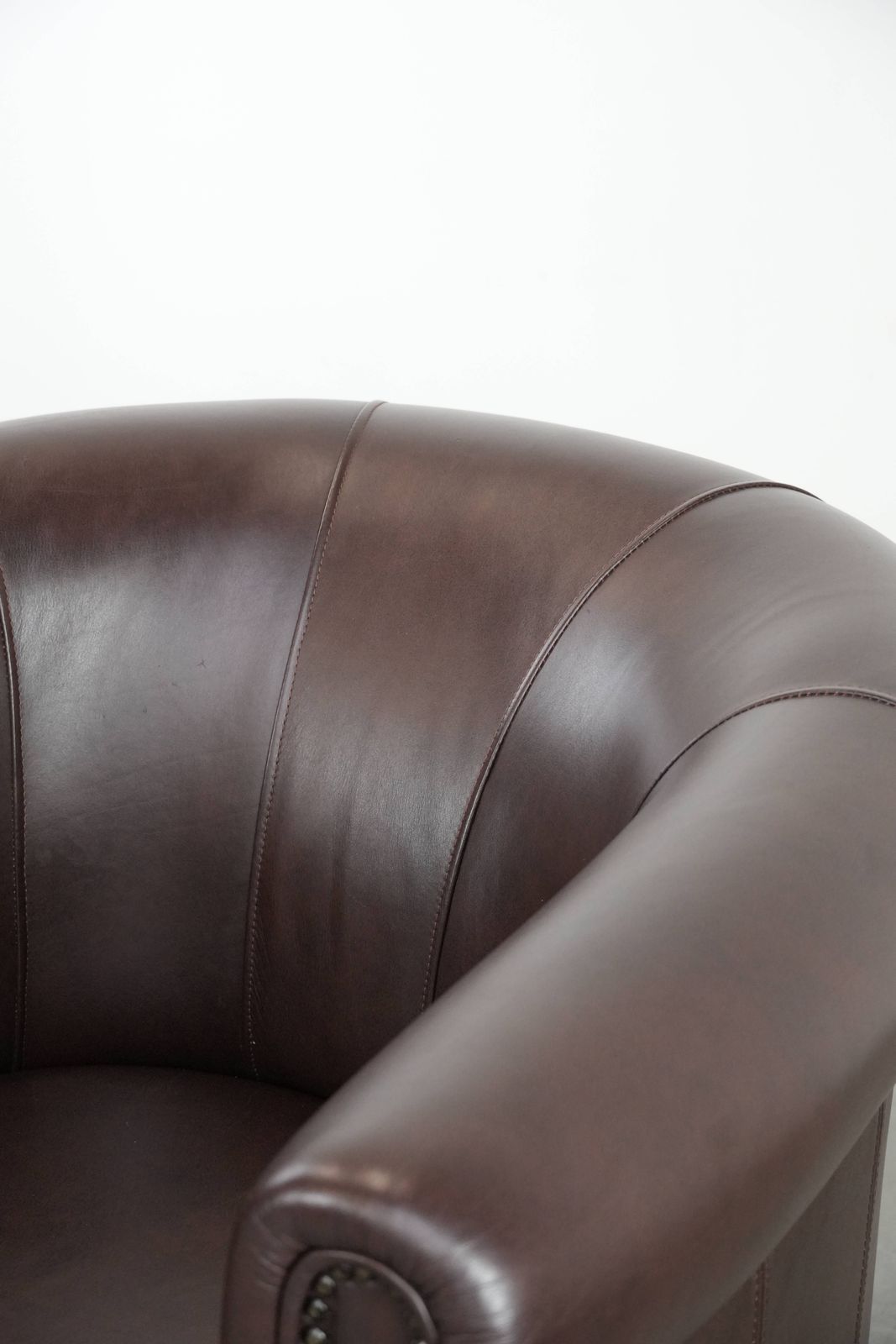 Furniture Cowhide Club Armchair In English Style In A Brown/Dark Purple Color Scheme photo