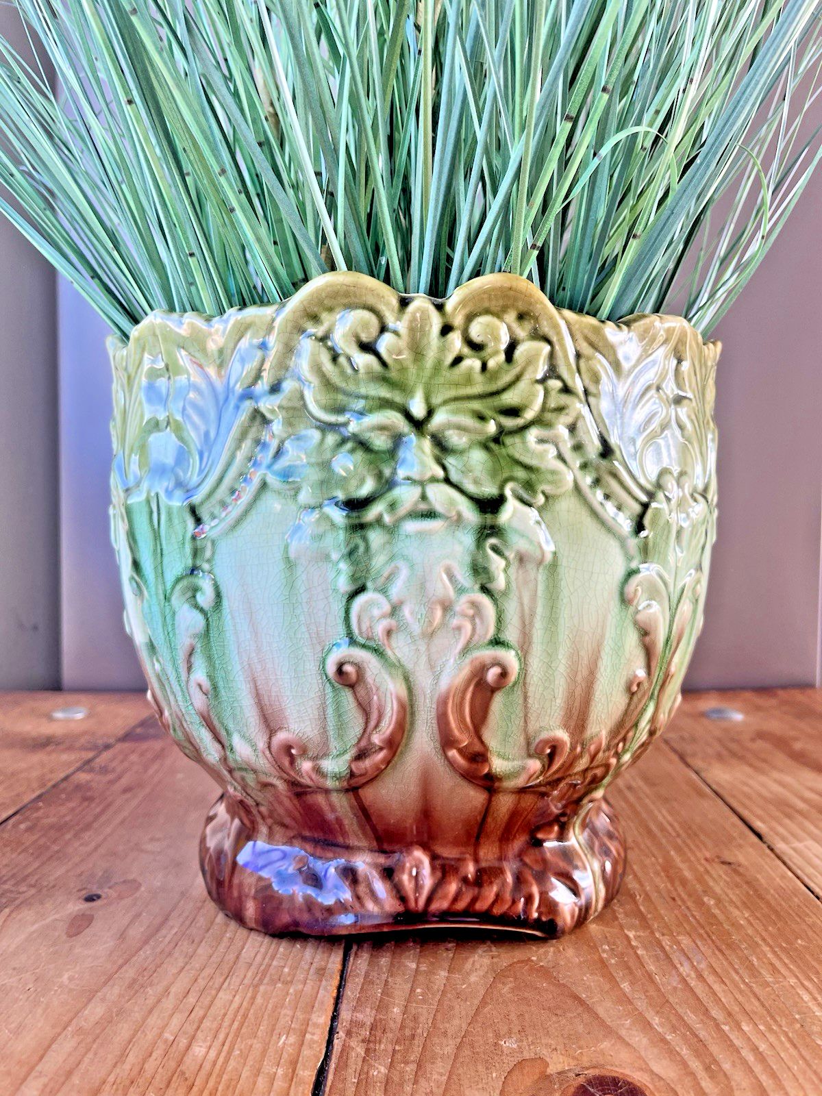 photo buy Antique English Majolica Mask Green Man Jardiniere Plant Pot Thomas Forester ?