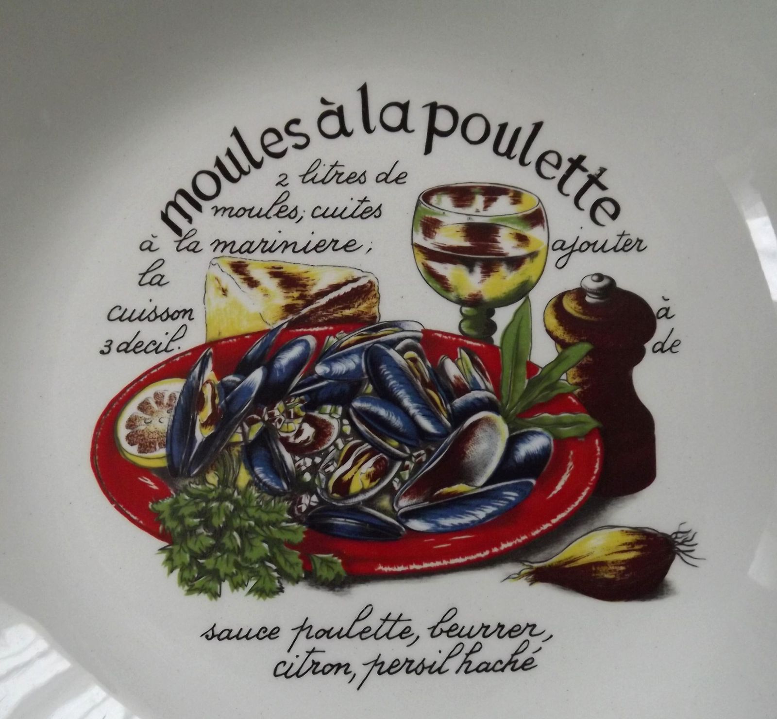 photo buy Ensemble de 6 bols à moules et grand plat de service en céramique Moulin des Loups, France