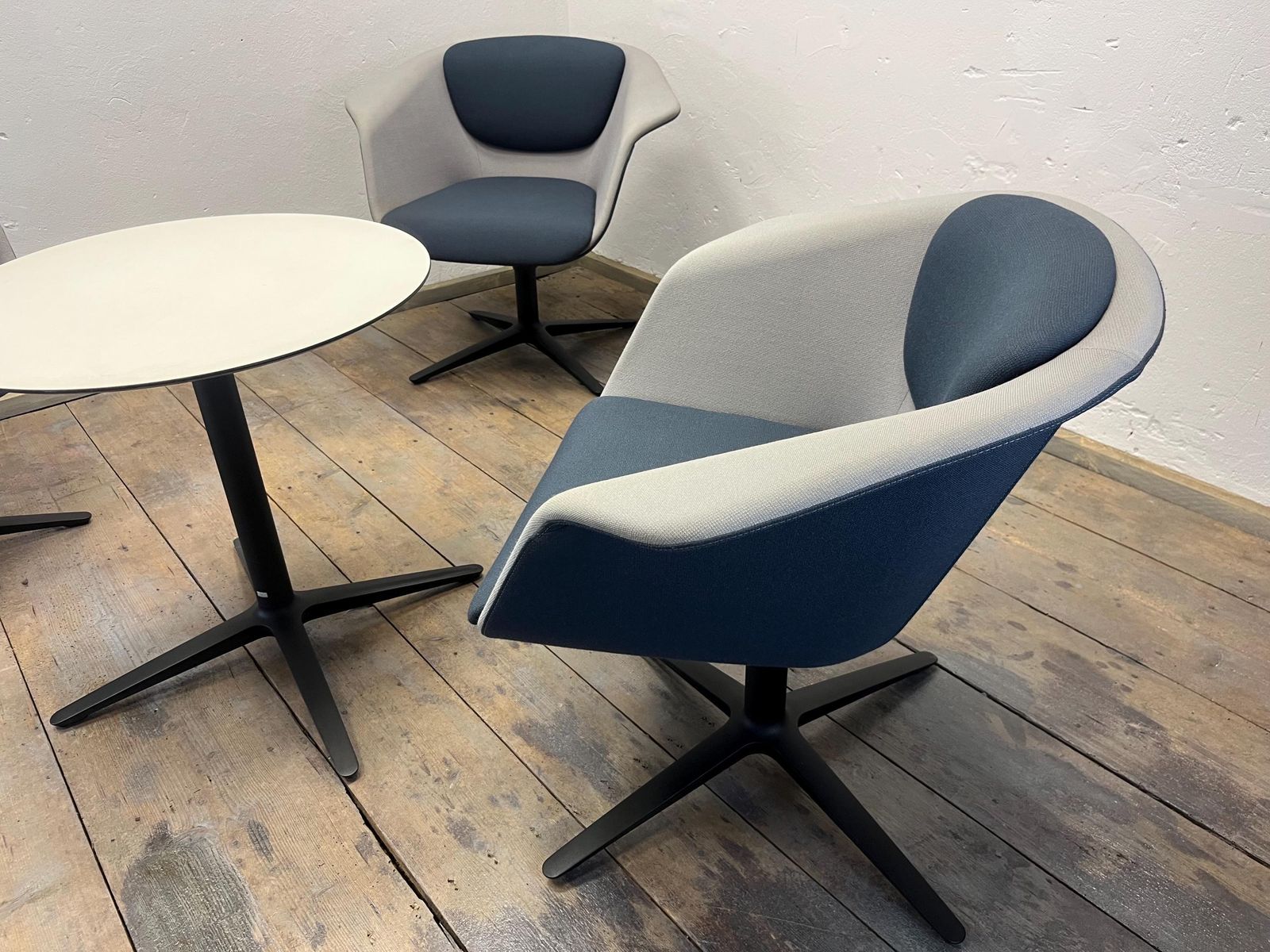 Sedus Lounge Set / Chairs & Table / Furniture Set photo furniture