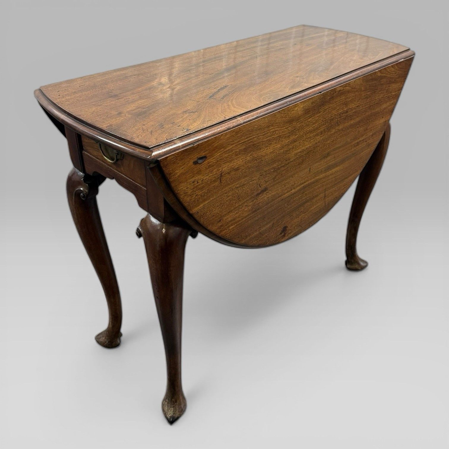 Antique George II Mahogany Oval Drop Leaf Dining Table (Georgian)