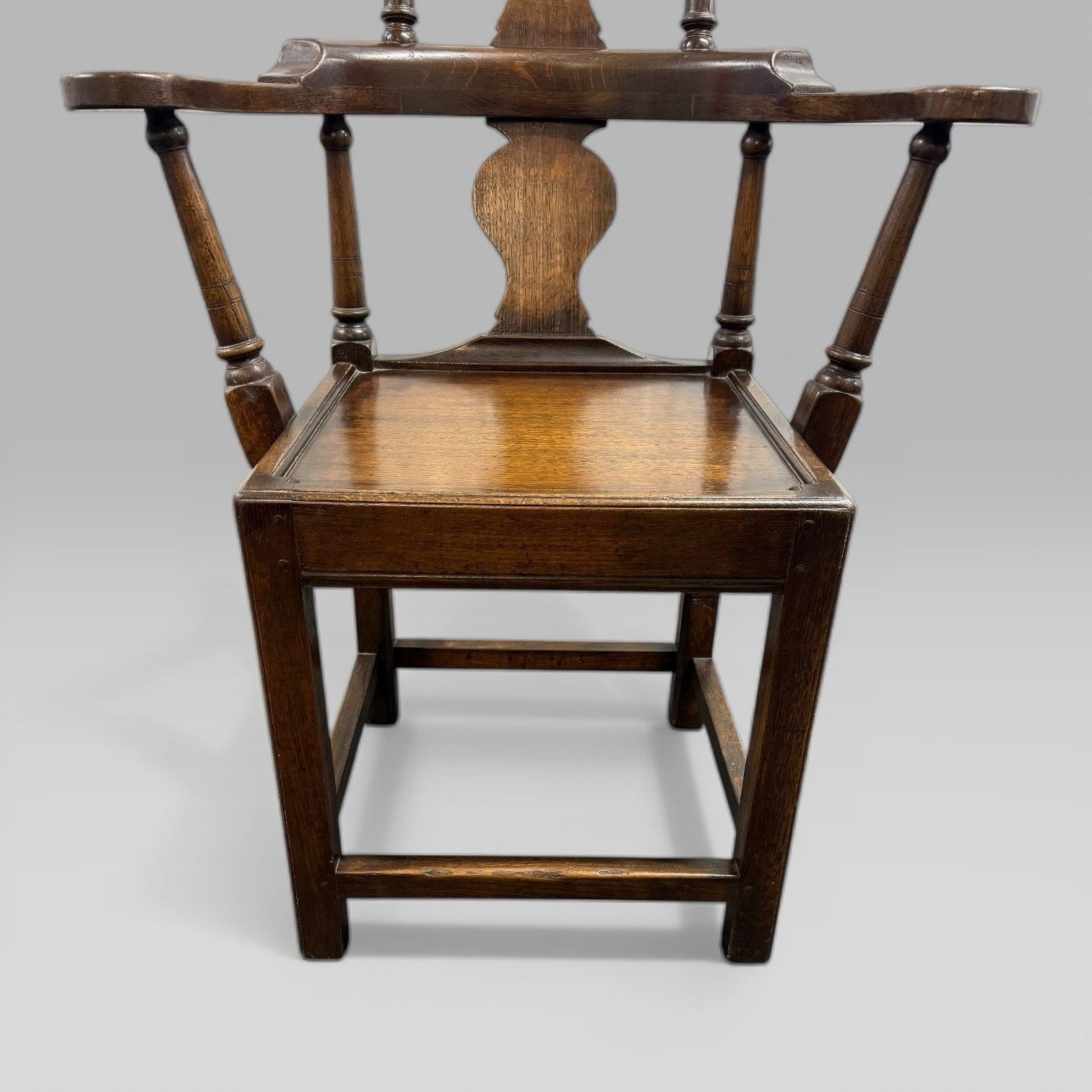 Late 20th Century Oak Wainscot Armchair In The 17th Century William & Mary Style photo 250.0