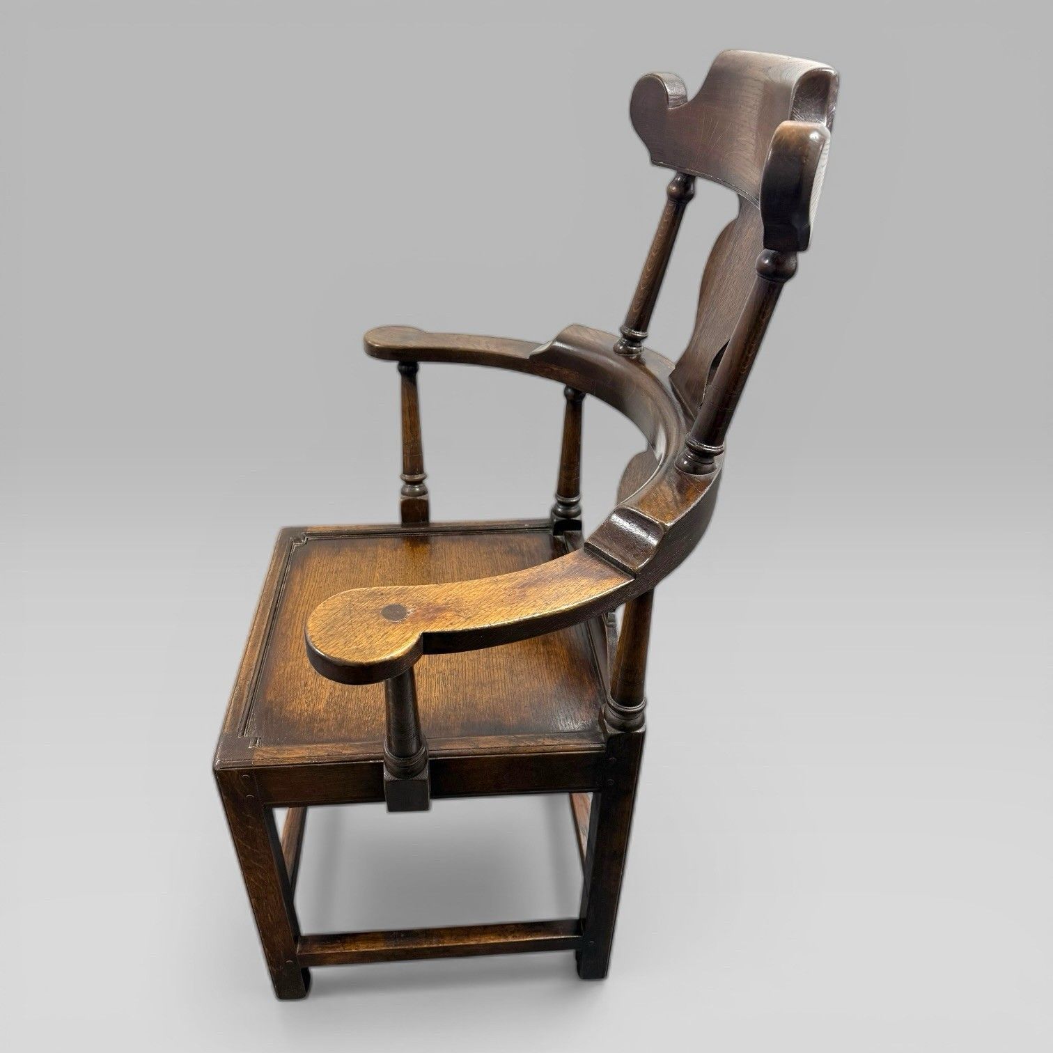 Late 20th Century Oak Wainscot Armchair In The 17th Century William & Mary Style photo vintage