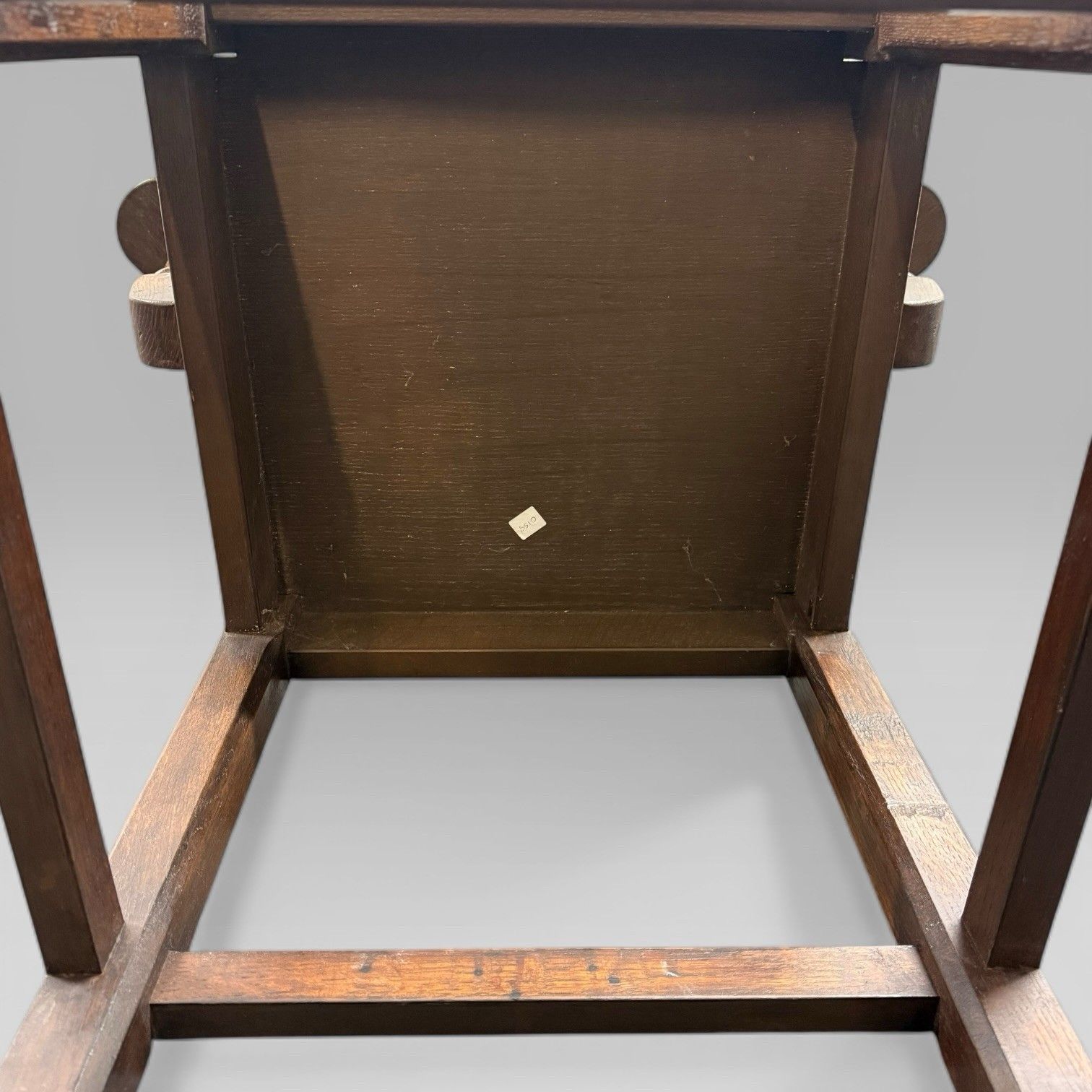 photo furniture Late 20th Century Oak Wainscot Armchair In The 17th Century William & Mary Style