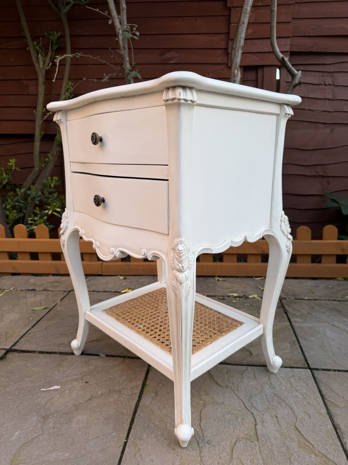 Beautiful Coach House Provence French Style 2 Draw White Bedside Table With Rattan – Superb Condition – £334 photo 195.0