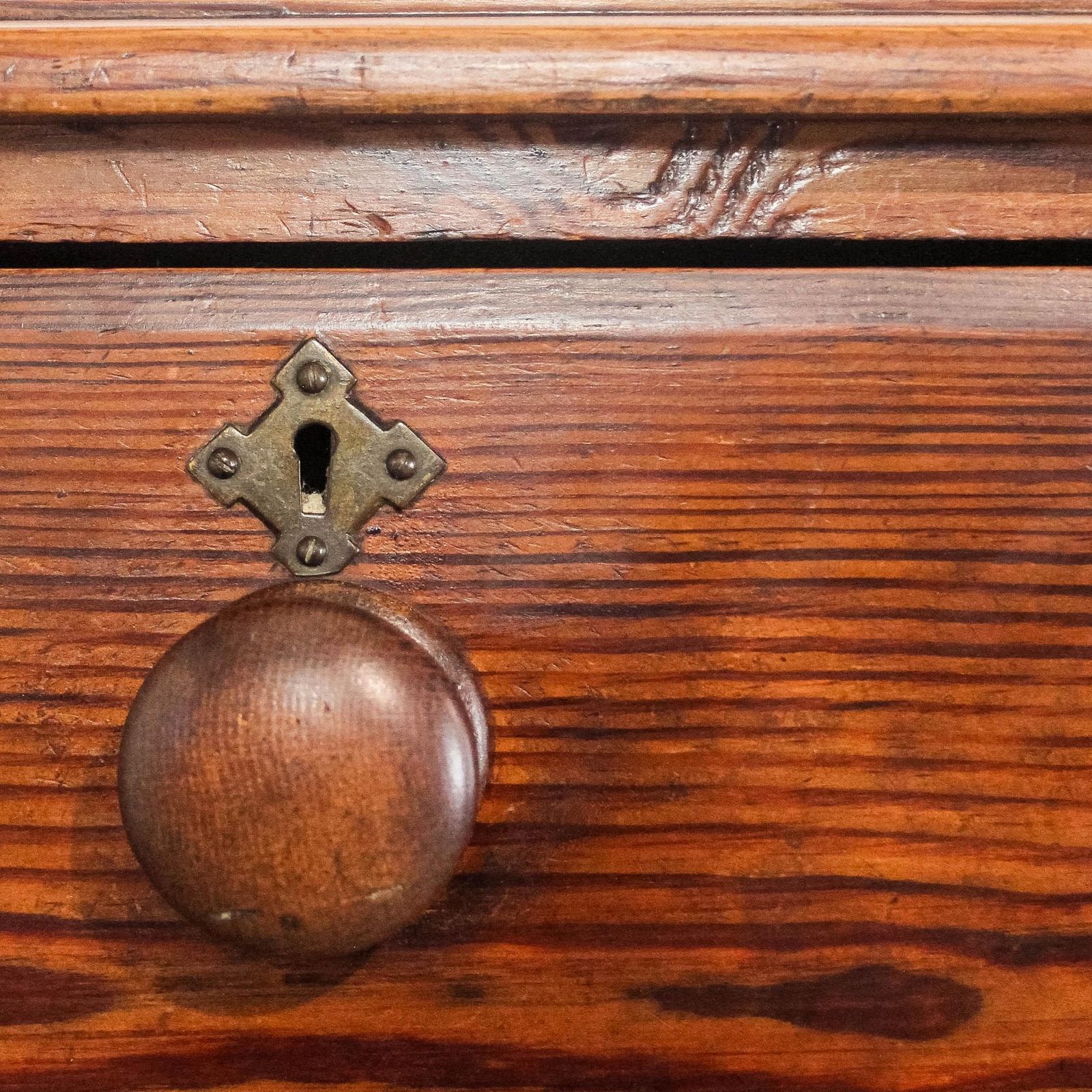 Antique Pitch Pine Chest Of Drawers | Bedroom Storage | Antique Storage | Bedroom | Pine Furniture (M 6745) photo vintage