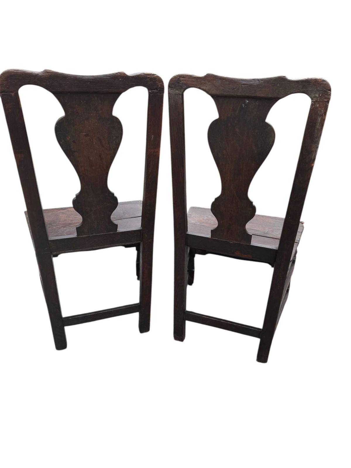 photo furniture Antique 17th Century Pair Of Carved Gothic Dark Oak Chairs