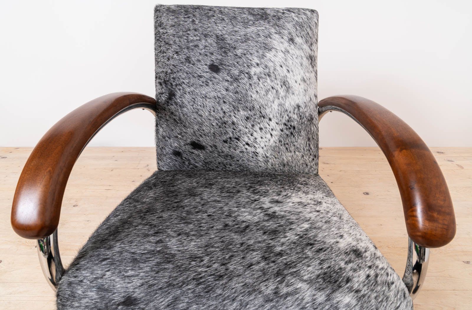 16900.0 Iconic Armchair Model H221 Designed By Jindřich Halabala For Up Závody photo