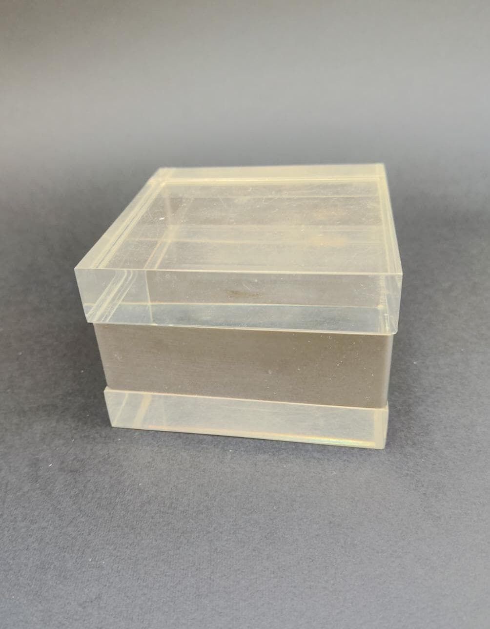 photo furniture Vintage Lucite And Brass Box By Alessandro Albrizzi, Hollywood Regency Romeo Rega, 1970s