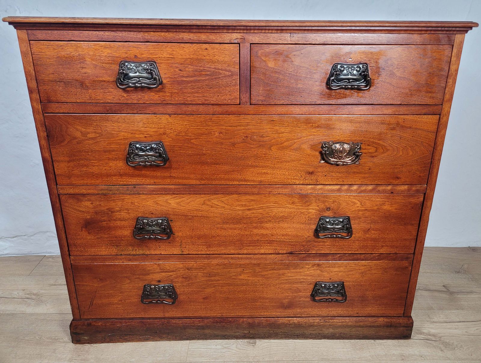 photo vinterior Chest Of Drawers Pine Arts & Crafts 2 Over 3 1910 Drop Handle