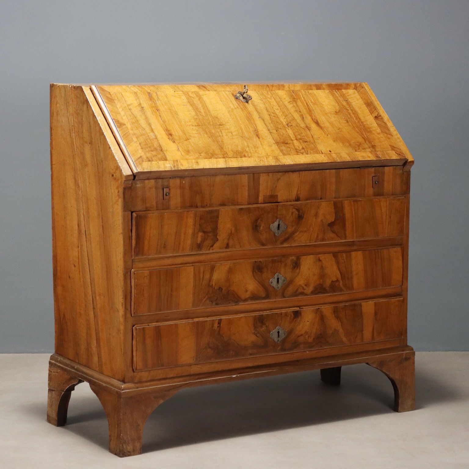 Antique Chest Of Drawers Walnut Burl Poplar Italy XVIII Century