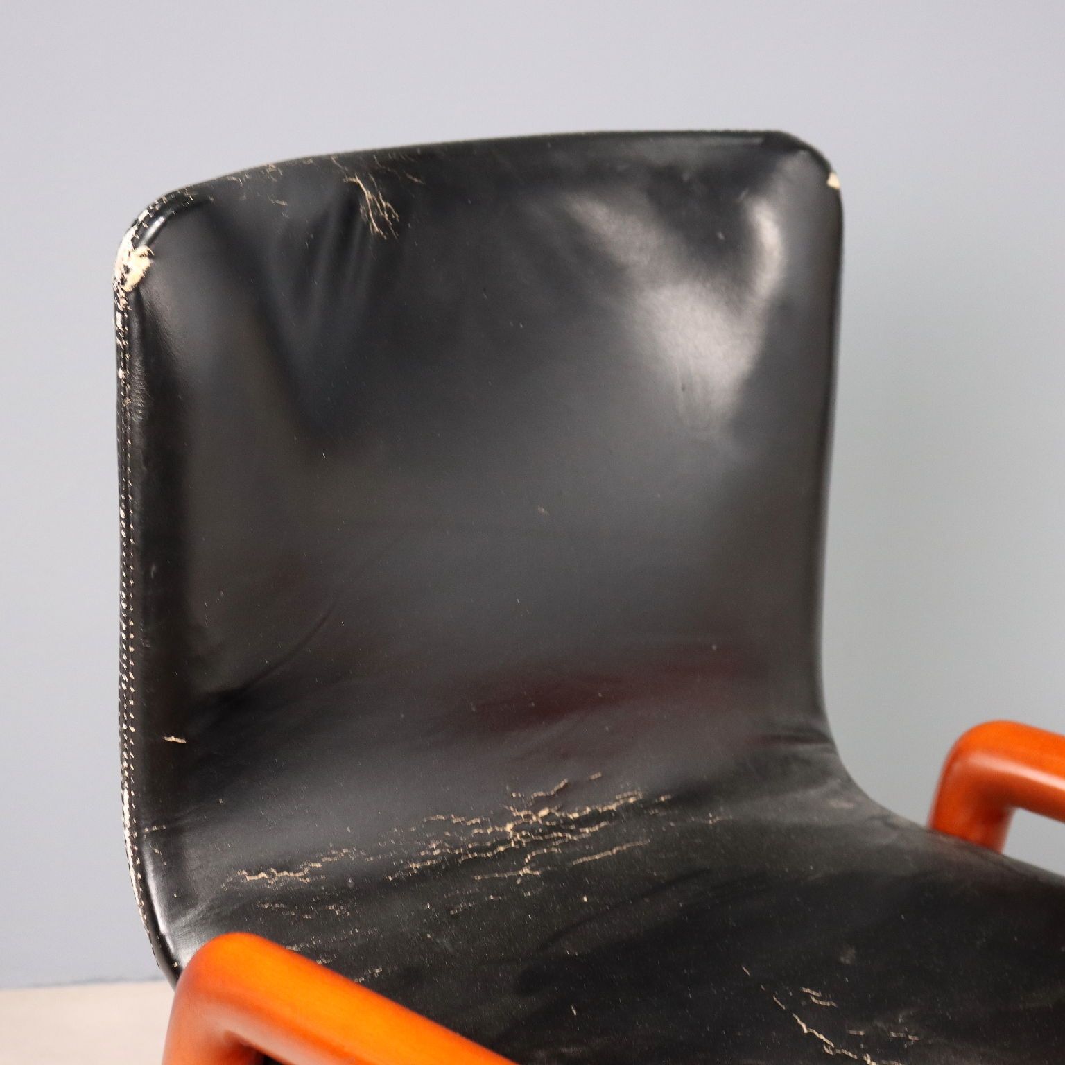 Mariani Dilos Chair Vintage Design G. Faleschini Leather 1970s photo Furniture