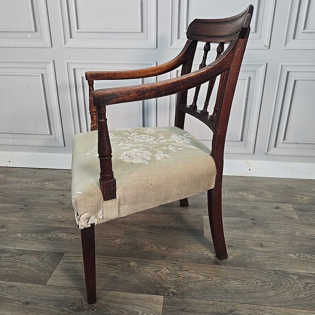 photo vinterior Antique Mahogany Armchair Georgian Revival Desk Chair Carver Elbow Seat