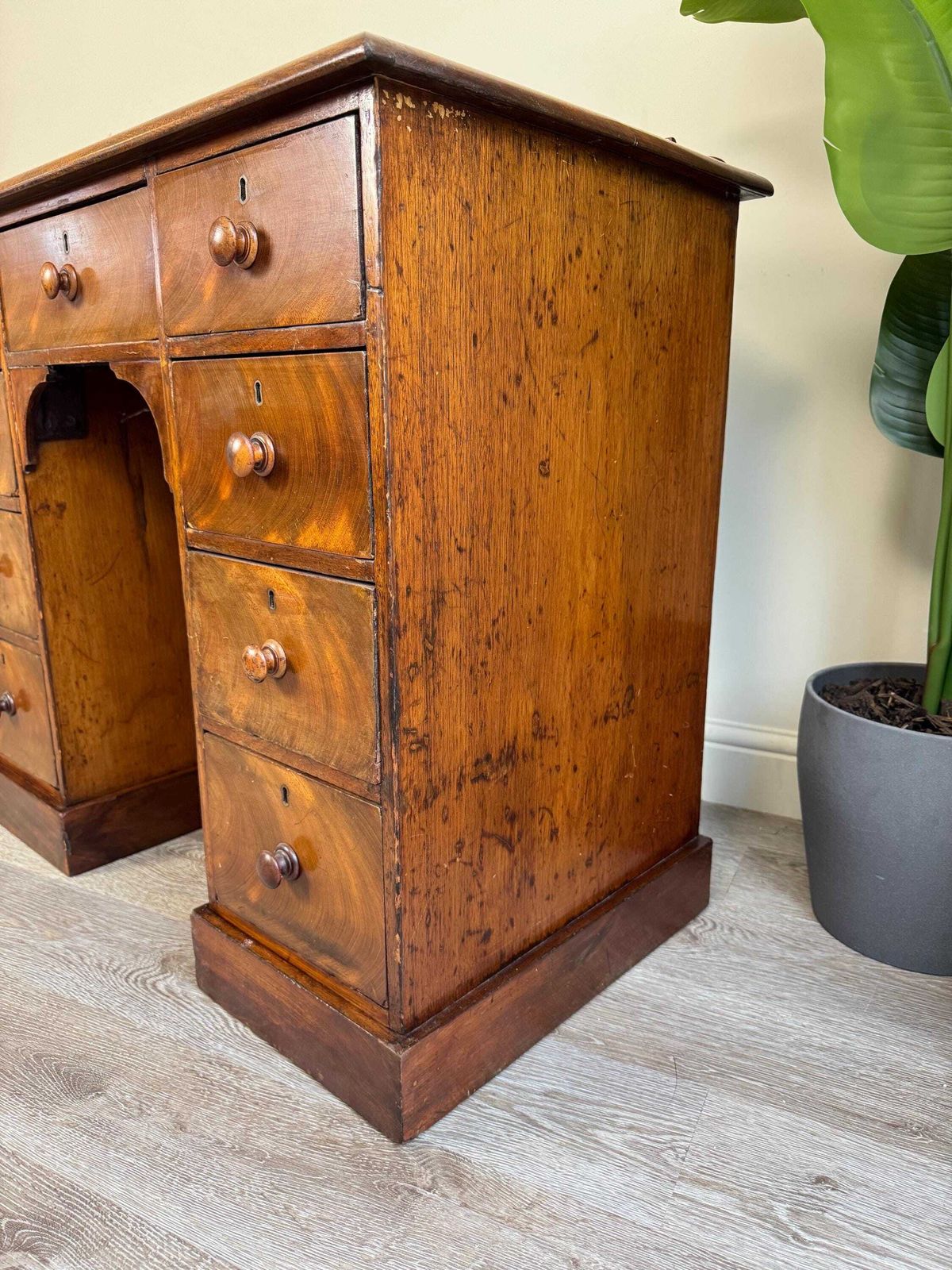 495.0 Antique Mahogany Kneehole Desk With Leather Top   Traditional Office photo