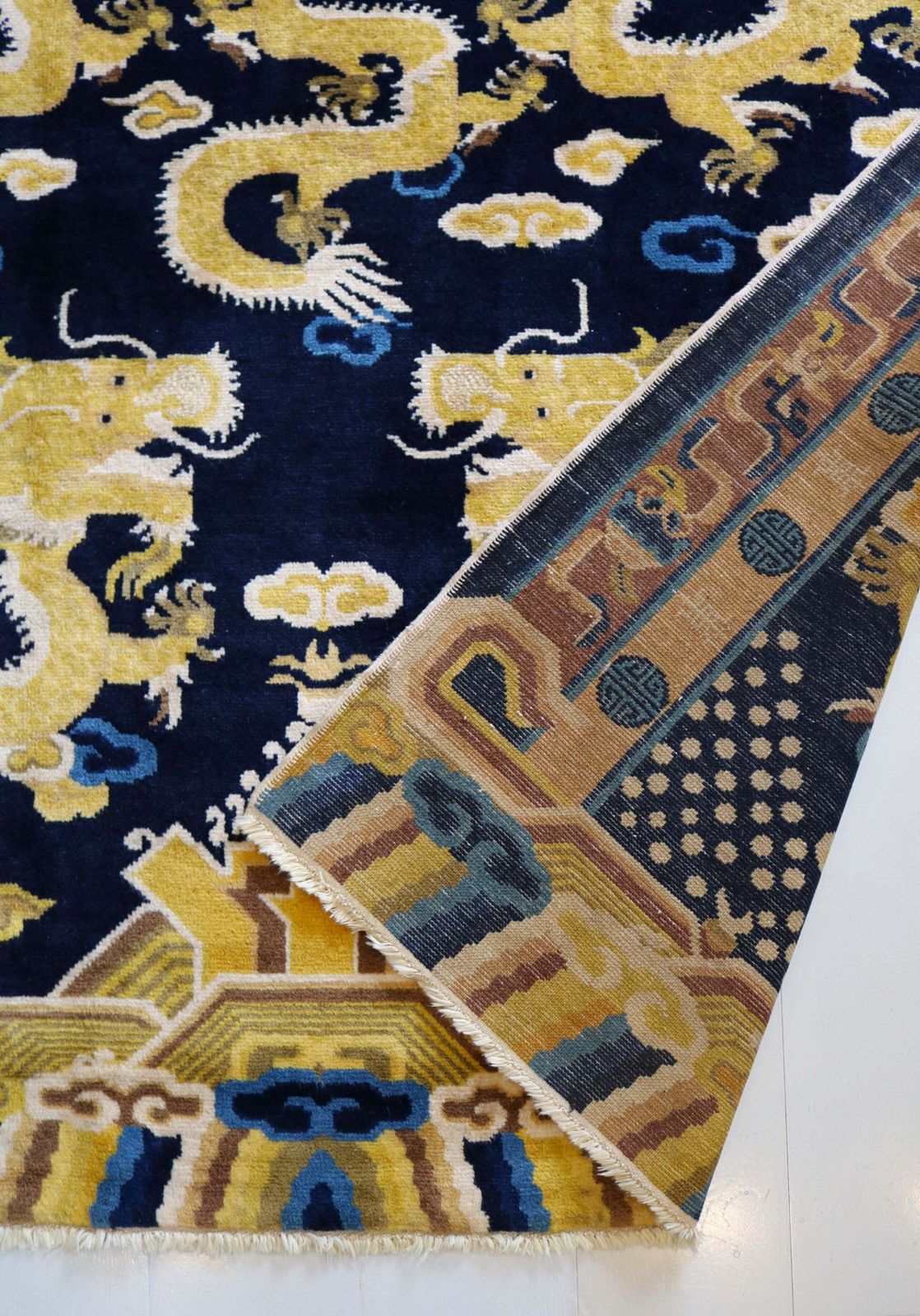 Antique Chinese Dragon Rug, 167 × 167 Cm, Circa 1940 photo 3500.0