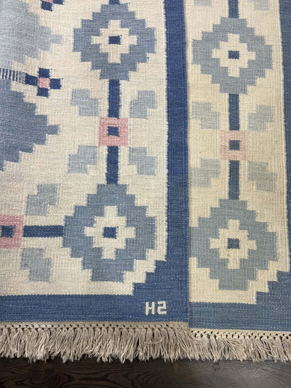 photo furniture Vintage Swedish Kilim Rug, 240 × 166 Cm (Circa 1950s–1960s)