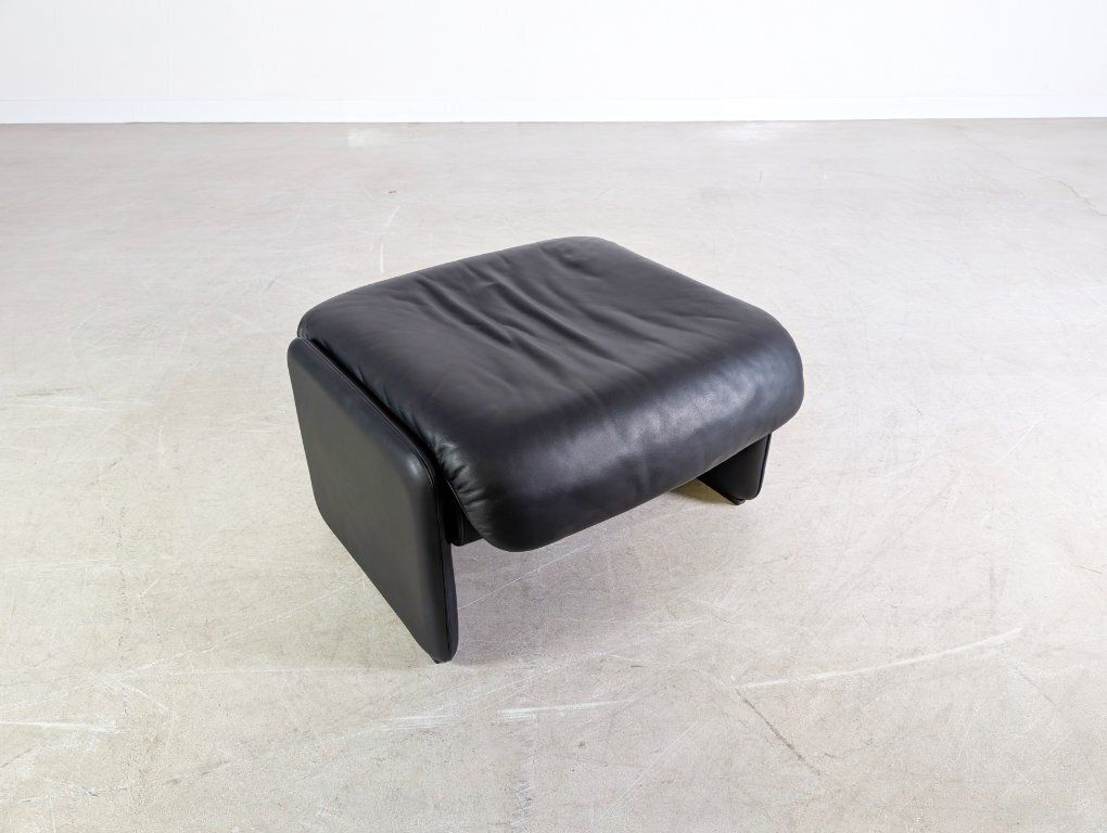 Original De Sede Ds 2018 Ottoman, Leather, Black Design photo 1233.0