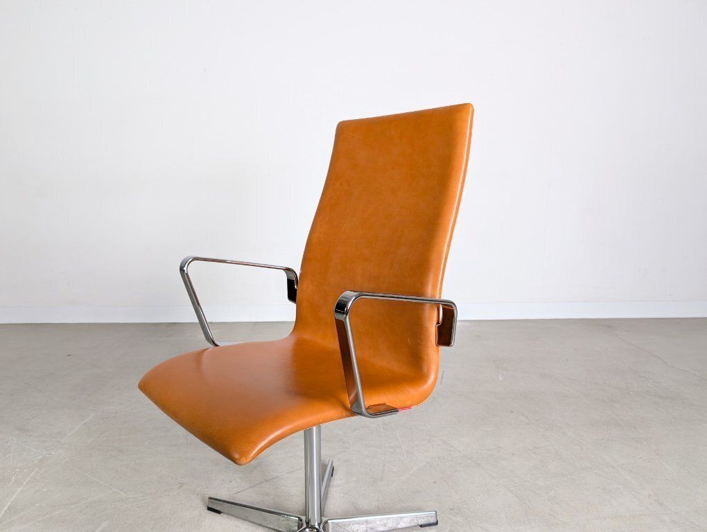 photo furniture Original 3 Piece Set Of Fritz Hansen Oxford Arne Jacobsen Office Chairs
