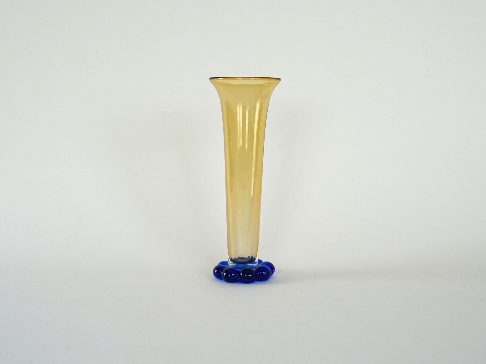Glazen Vaas "Amber & Cobalt Blue," Zweeds Design, Jaren 1960, Fabrikant: Orrefors photo for sale