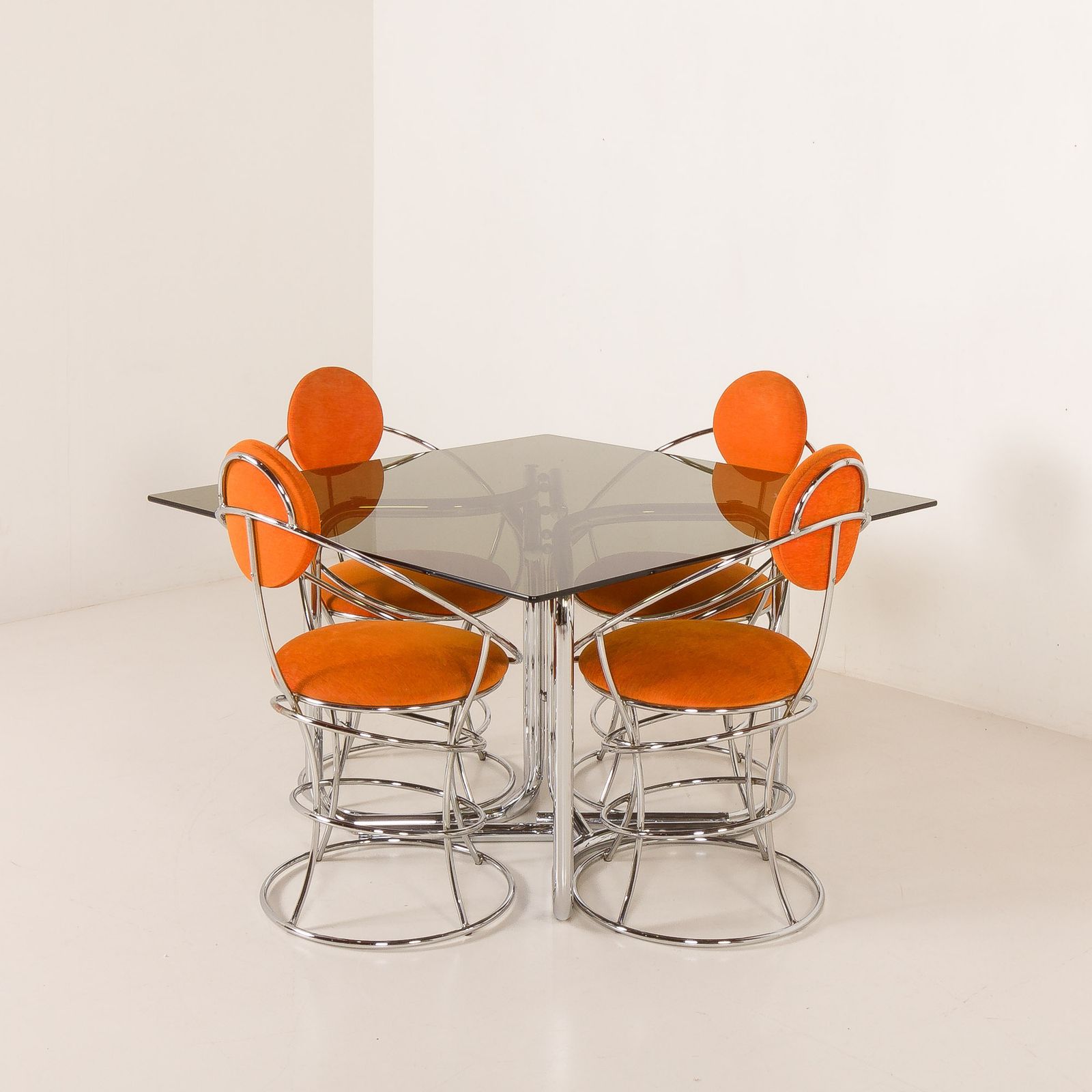 Italian Space Age Dining Table With 4 Chairs Atrr. To Giotto Stoppino, 1970s