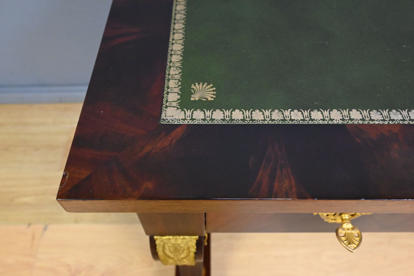 photo furniture Mahogany Desk, Egyptian Revival Style – 20th Century