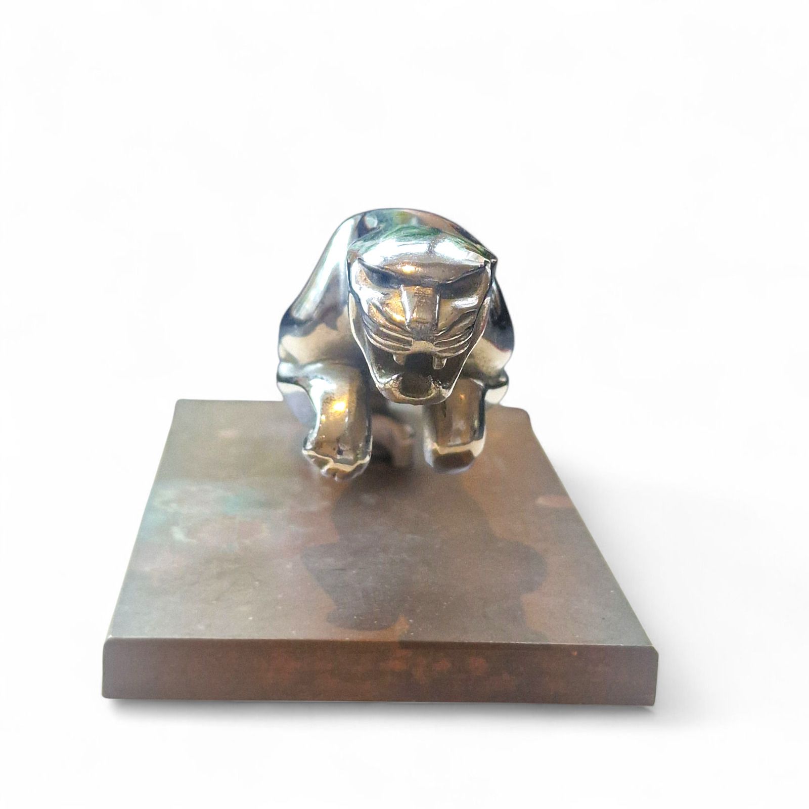 1955   1969 Original Jaguar Car Bonnet Mascot Leaper Made By Wilmot Breedon photo vinterior