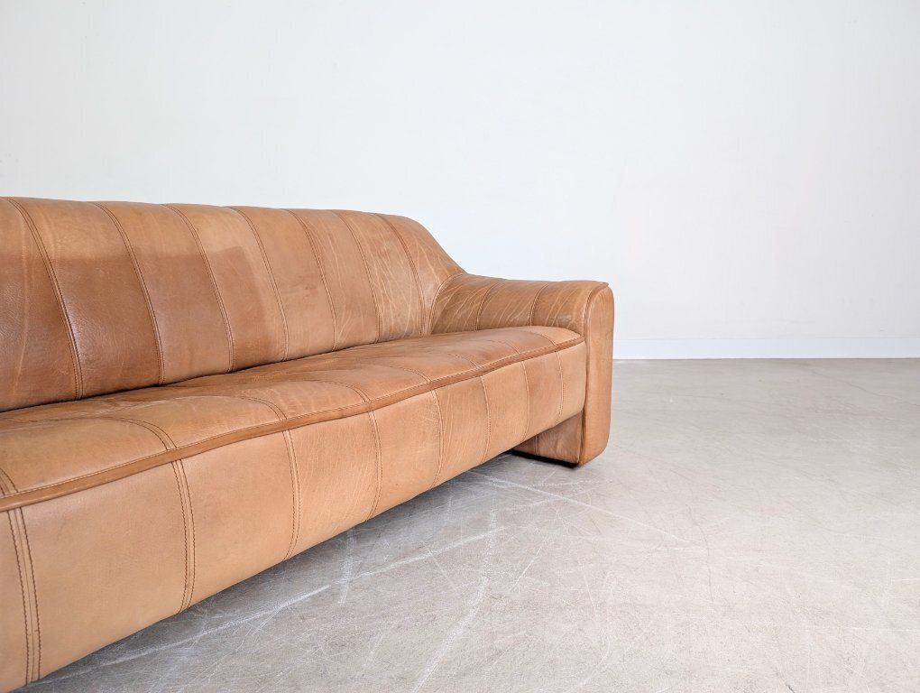 photo furniture Original De Sede Ds44 Three Seater Buffalo Leather Sofa Couch